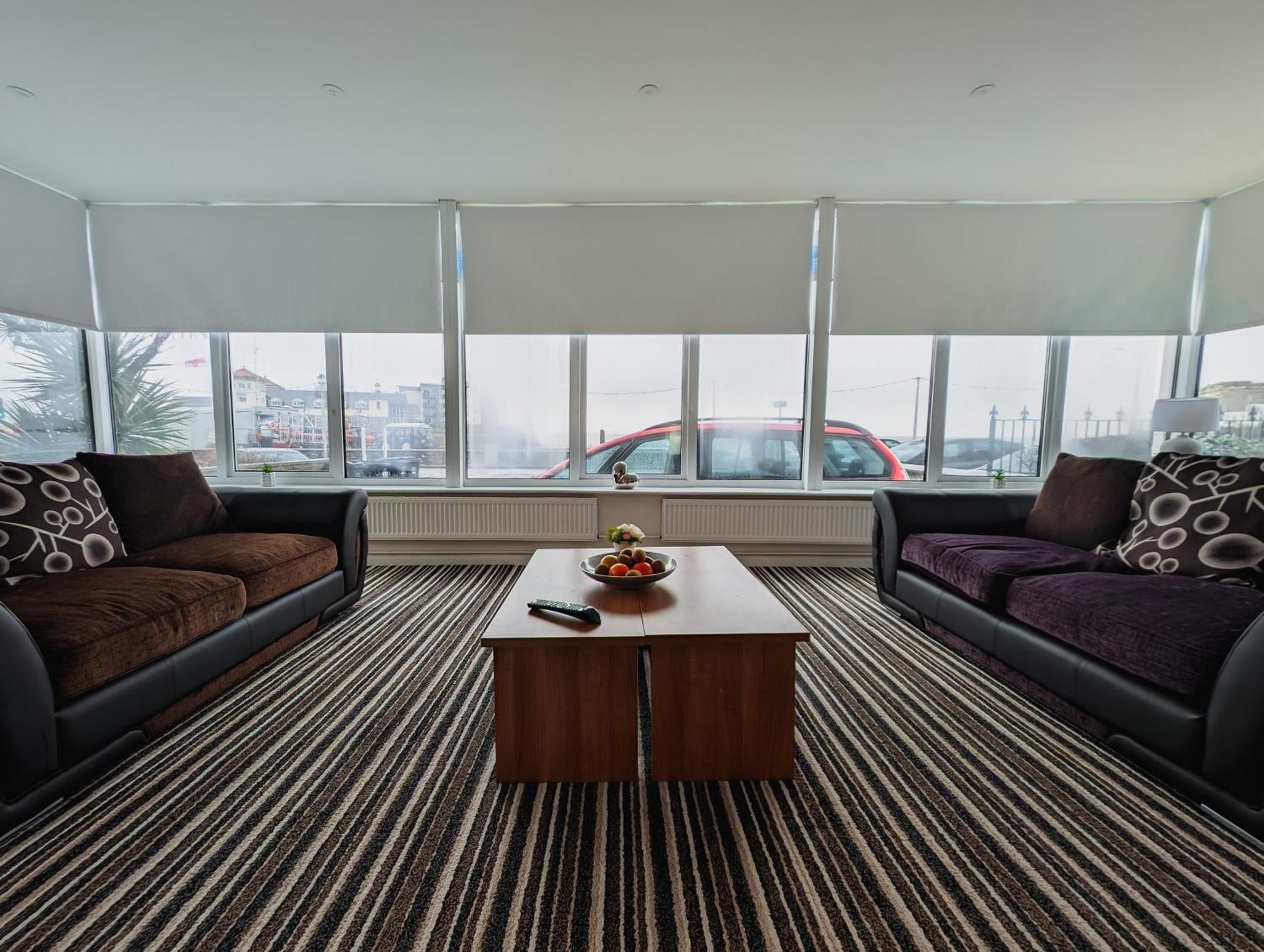 Bay & Harbour Holiday Apartments & Rooms Only Уэстон-сьюпер-Мэр Экстерьер фото